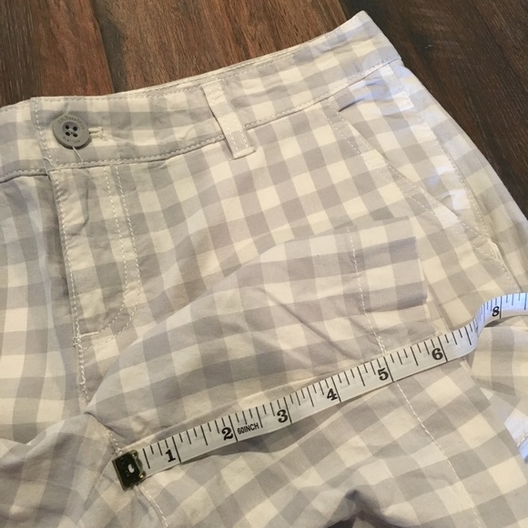 Bass checkered shorts. - Picture 6 of 7